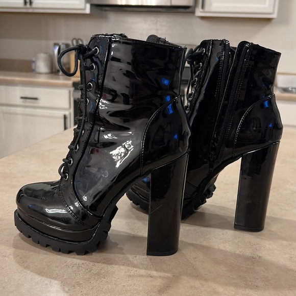 Go jane boots 👢 🖤💋 size 6 - Picture 3 of 3